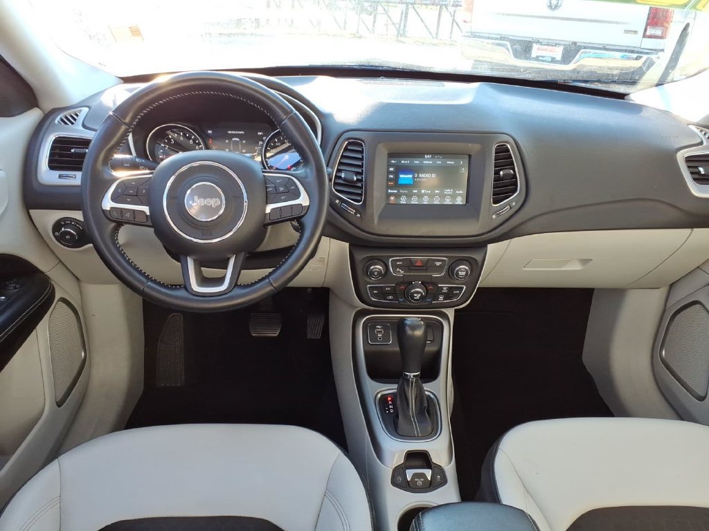 Used 2020 Jeep Compass Latitude w/ Popular Equipment Group FWD image 15