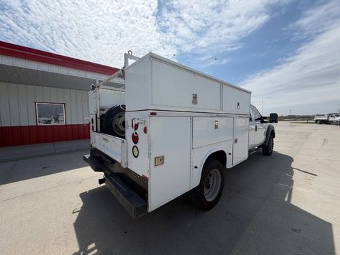 Used 2014 Ford F550 4x4 Crew Cab Super Duty image 8