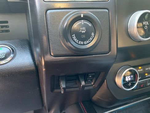 Used 2021 Ford Expedition Limited AWD/4WD image 32