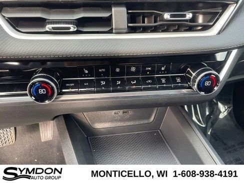 New 2026 Chevrolet Equinox LT w/ Convenience Package II image 28