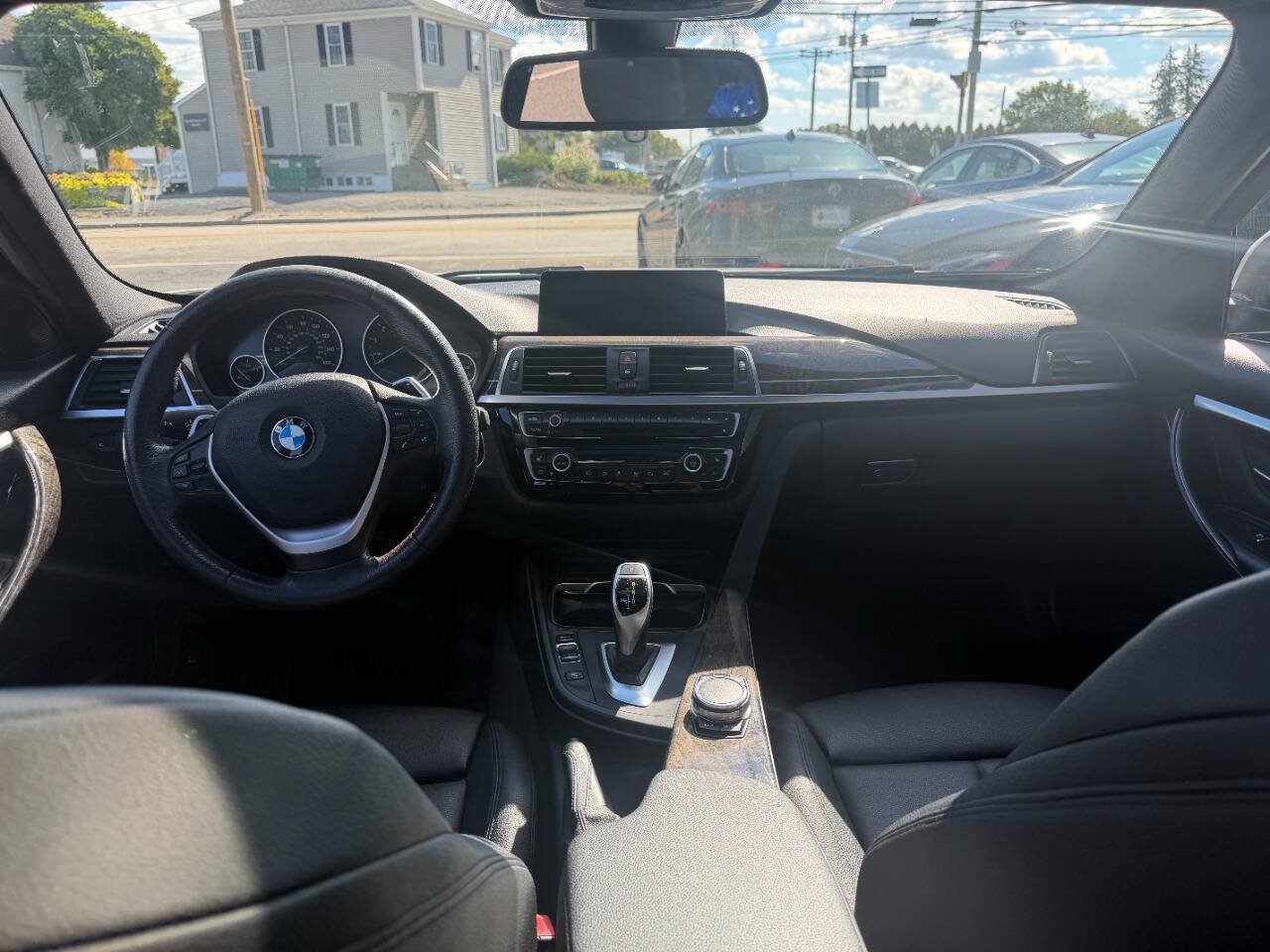 Used 2016 BMW 328i xDrive Wagon AWD/4WD image 25