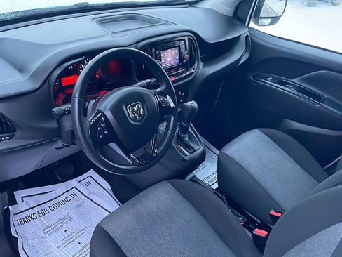 Used 2021 RAM ProMaster City Tradesman SLT image 9