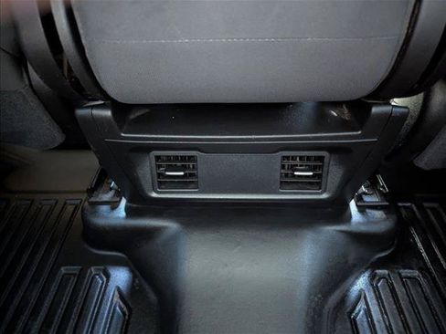 Used 2023 Chevrolet Silverado 1500 W/T w/ Trailering Package AWD/4WD image 15