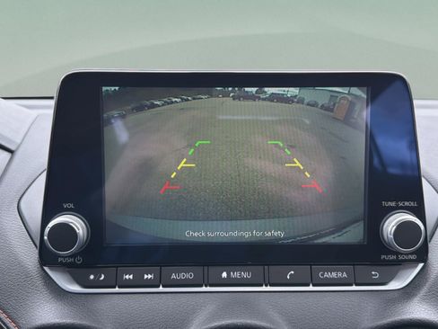 Used 2025 Nissan Sentra SR image 29