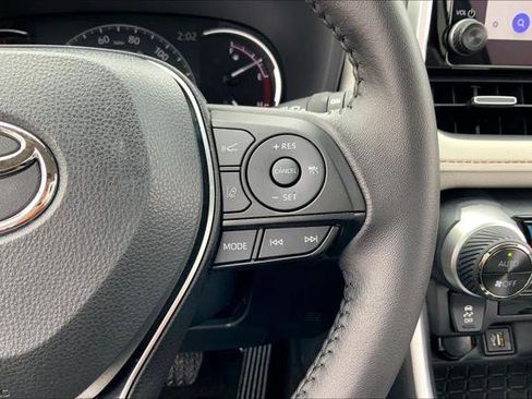 Certified 2025 Toyota RAV4 XLE Premium image 24