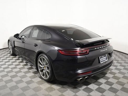 Used 2020 Porsche Panamera 4S image 4