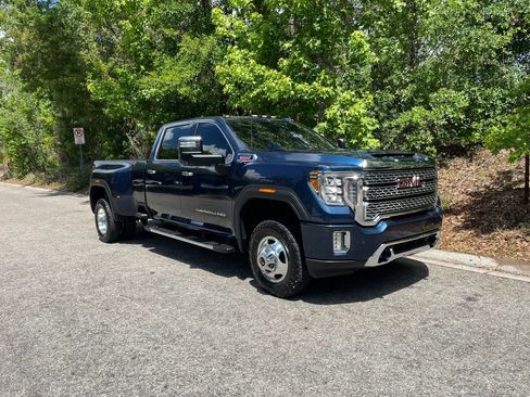 Used 2023 GMC Sierra 3500 Denali w/ Denali Ultimate Package AWD/4WD image 6