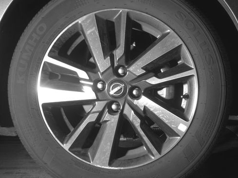 Used 2025 Nissan Versa SV image 13