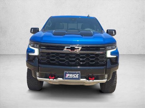 Used 2024 Chevrolet Silverado 1500 ZR2 w/ Technology Package AWD/4WD image 2