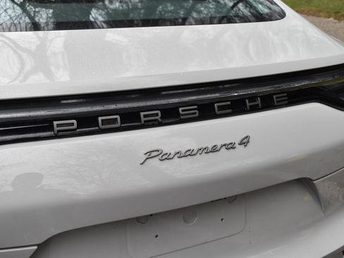Used 2023 Porsche Panamera 4 Platinum Edition AWD/4WD image 17