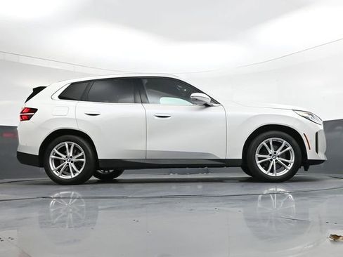 Used 2025 BMW X3 xDrive30i image 31