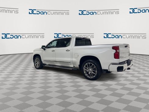 Used 2025 Chevrolet Silverado 1500 High Country w/ Technology Package image 6