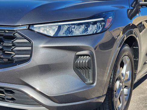 Used 2023 Ford Escape ST-Line w/ Tech Pack #1 image 10