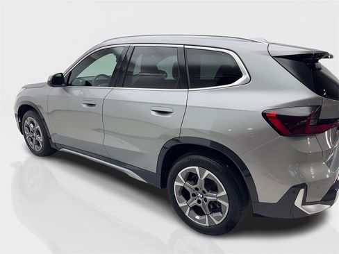 Used 2025 BMW X1 xDrive28i image 14
