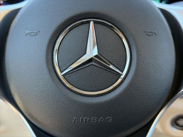 Used 2021 Mercedes-Benz GLS 450 4MATIC image 23