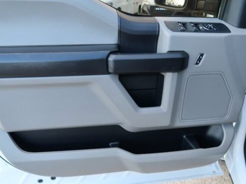 Used 2020 Ford F250 XL w/ Power Equipment Group RWD image 8