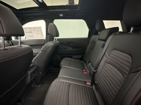 New 2026 Nissan Pathfinder Rock Creek AWD/4WD image 9