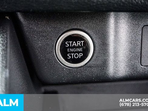 Used 2023 Nissan Rogue SV image 44