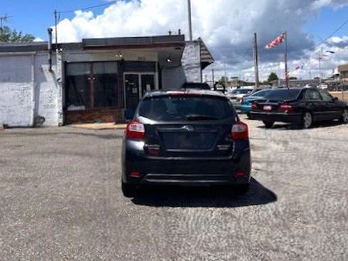 Used 2012 Subaru Impreza 2.0i image 3