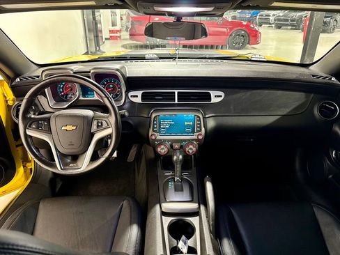 Used 2014 Chevrolet Camaro SS image 12