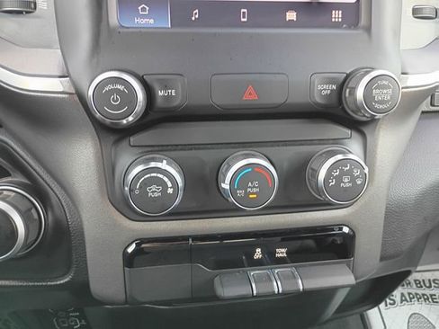 Used 2022 RAM 1500 Big Horn AWD/4WD image 16