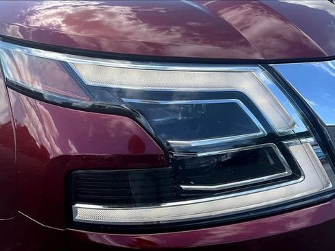 Used 2022 Nissan Armada Platinum w/ Captain's Chairs Package AWD/4WD image 33