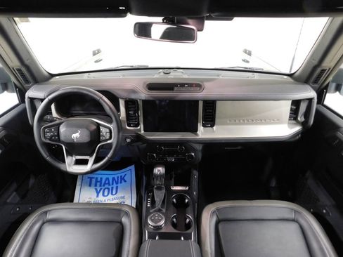 Used 2025 Ford Bronco Outer Banks AWD/4WD image 34
