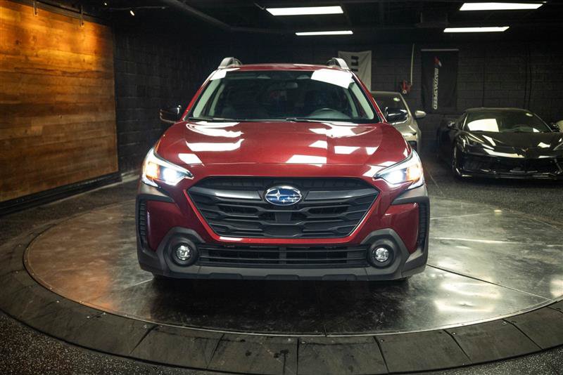Used 2025 Subaru Outback Premium AWD/4WD image 4