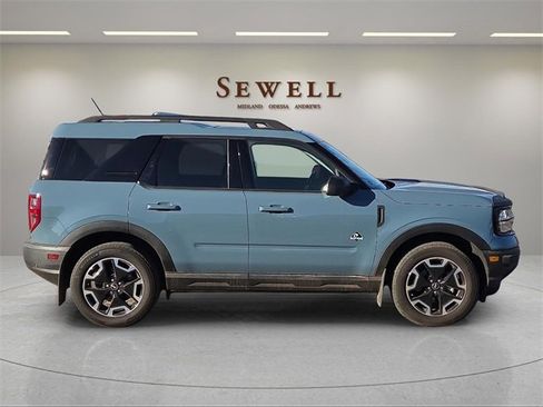 Used 2023 Ford Bronco Sport Outer Banks w/ Tech Package image 6