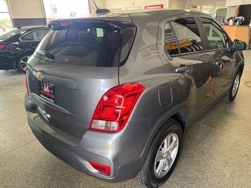 Used 2020 Chevrolet Trax LS w/ Tint and Cruise Package image 5