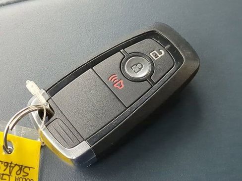 Used 2025 Ford Maverick XLT w/ Equipment Group 302A image 27