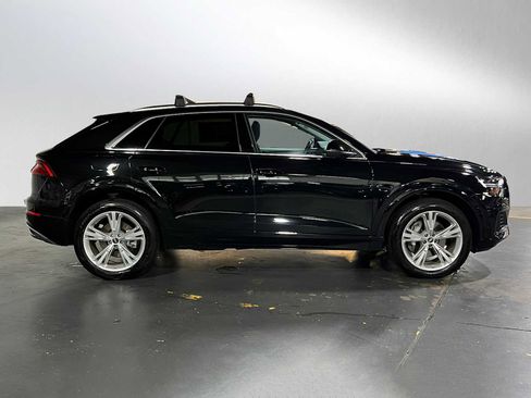 Used 2022 Audi Q8 Premium Plus w/ Premium Plus Package image 7
