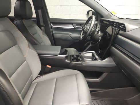 Used 2026 GMC Terrain AT4 AWD/4WD image 7