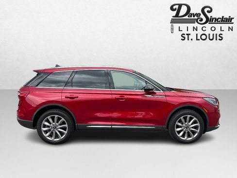 Used 2022 Lincoln Corsair FWD w/ Premium Package image 2