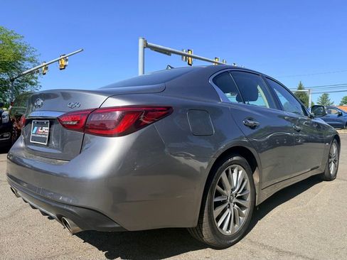 Used 2019 INFINITI Q50 Luxe w/ Essential Package (3.0T Luxe) AWD/4WD image 3