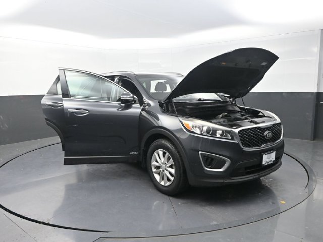 Used 2018 Kia Sorento AWD image 32