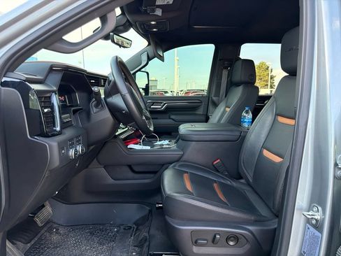 Certified 2024 GMC Sierra 2500 AT4 w/ AT4 Premium Plus Package AWD/4WD image 2