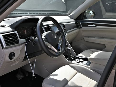 Used 2023 Volkswagen Atlas SE AWD/4WD image 15