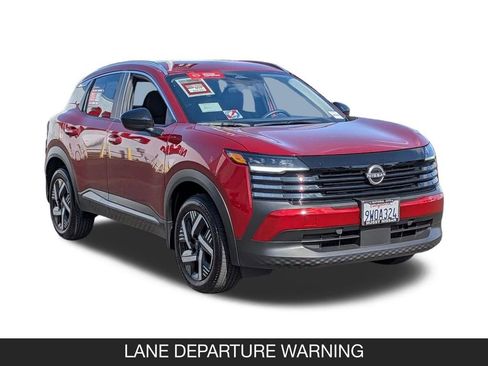 Certified 2026 Nissan Kicks SV FWD image 2