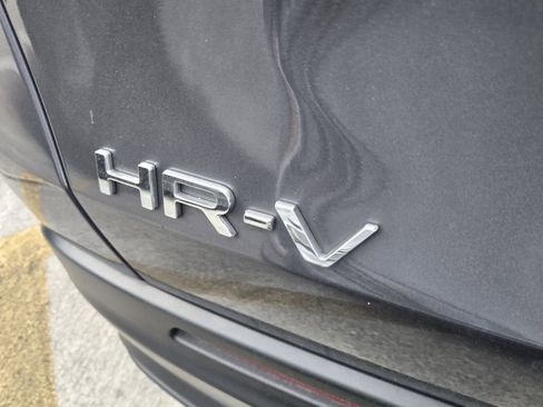 Used 2025 Honda HR-V LX image 11