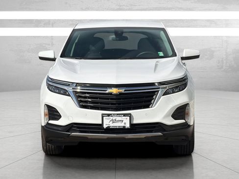 Used 2024 Chevrolet Equinox LT AWD/4WD image 3