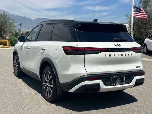 Certified 2022 INFINITI QX60 Sensory w/ Cargo Package FWD image 3