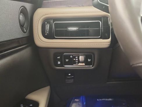 Used 2023 Lincoln Nautilus Reserve w/ Equipment Group 201A image 25