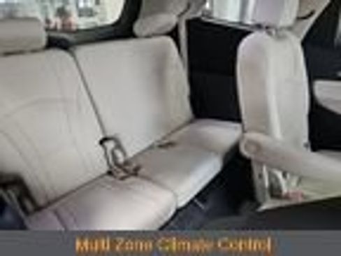 Used 2023 Buick Enclave Essence FWD image 7