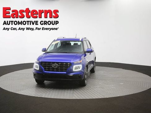 Used 2023 Hyundai Venue Limited w/ Cargo Package FWD image 54