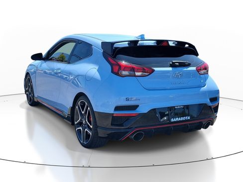 Used 2022 Hyundai Veloster N FWD image 4