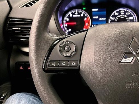 Used 2023 Mitsubishi Eclipse Cross SE image 23