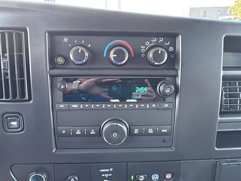 New 2025 Chevrolet Express 2500 w/ Enhanced Convenience Package image 17