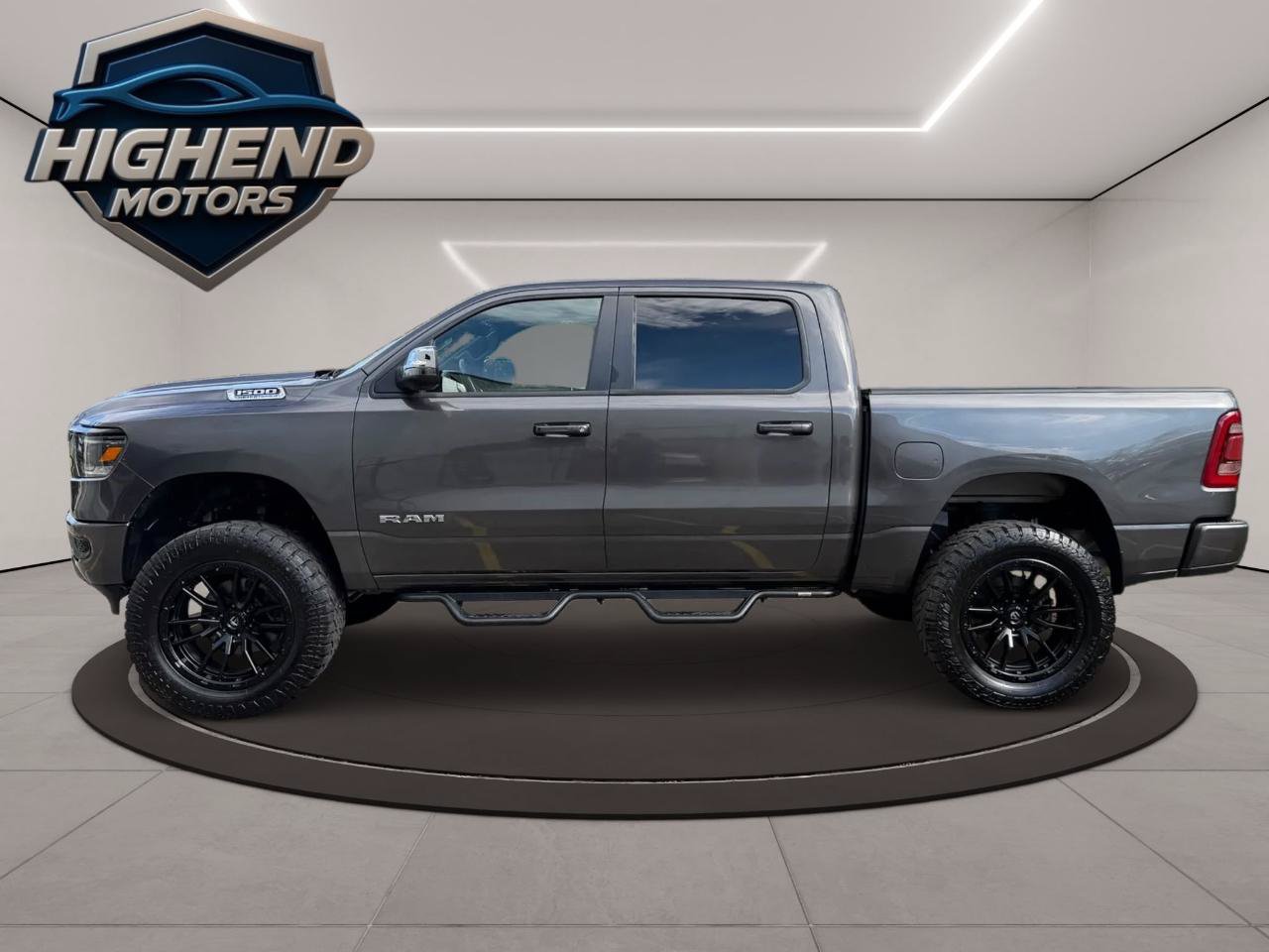 Used 2024 RAM 1500 Laramie AWD/4WD image 3
