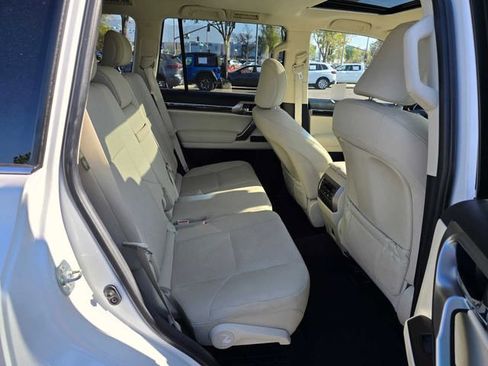 Certified 2023 Lexus GX 460 Premium image 12